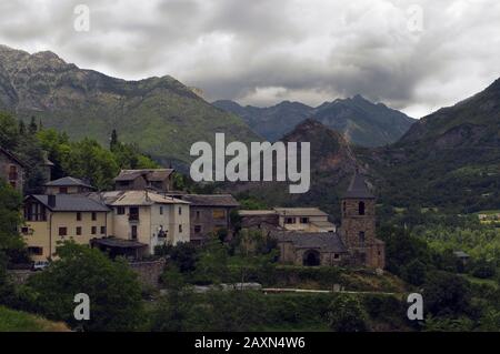 Dorf Vilanova in den aragonischen Pyrenäen Huesca Spanien. Stockfoto