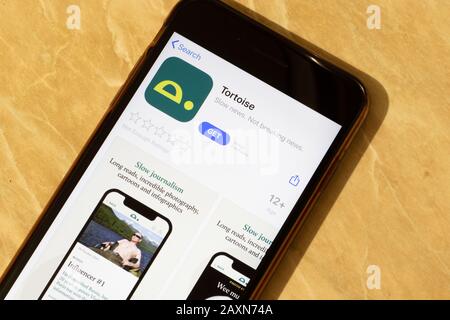 Los Angeles, Kalifornien, USA - 12. Februar 2020: Seite zum Tortoise App Store in Nahaufnahme , Illustratives Editorial Stockfoto
