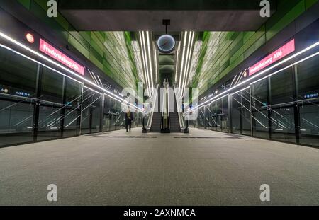 Der Bahnsteig am U-Bahnhof Frederiksberg Allé an der neu eröffneten Metro Cityringen in Kopenhagen Stockfoto