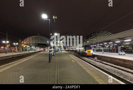 Arriva Crosscountry Trains High Speed Train (Intercity 125) am Newcastle Central Railway Station an der Ostküste Mainline Stockfoto