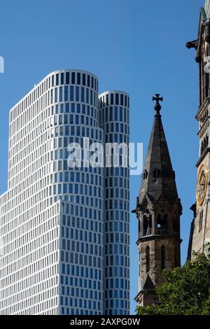 Berlin, Breitscheidplatz, Oberwest-Wolkenkratzer und Kaiser-Wilhelm-Gedächtniskirche Stockfoto