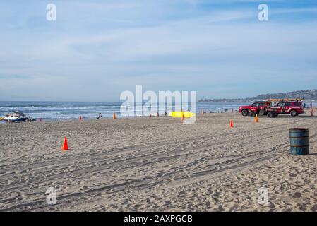 Küstenszene am Mission Beach vor Sonnenuntergang. San Diego, CA, USA. Stockfoto