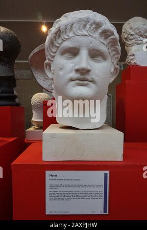 Eine Besetzung einer Büste des römischen Imperators Nero, Museum of Classical Archaeology, Cambridge Stockfoto