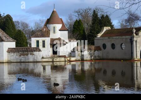 Dutch Village, Craigtoun Park, St Andrews, Fife an einem sonnigen Februartag Stockfoto