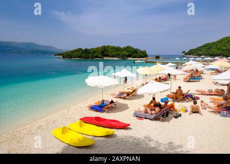 Strand in Sarande, Butrint National Park, in der Nähe von Saranda, Saranda, Ionisches Meer, qark Vlora, Albanien Stockfoto