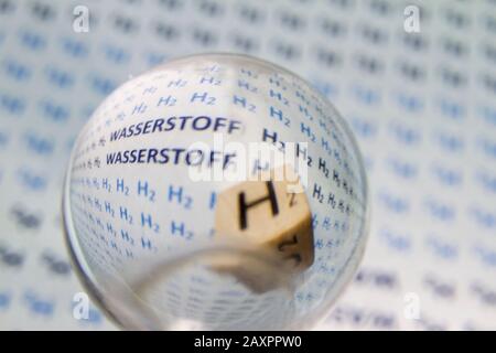 H2 Hydrogen-Technologie reduziert NO2-Stickstoffdioxid Stockfoto