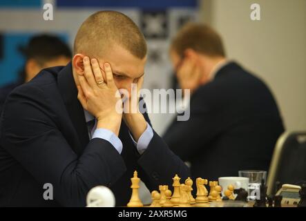 Prag, Tschechien. Februar 2020. Nikita Vitiugov aus Russland ist während der ersten Runde der Turniere auf dem Internationalen Prager Schachfestival in Prag, Tschechien, am 12. Februar 2020 zu sehen. Credit: Dana Kesnerova/Xinhua/Alamy Live News Stockfoto