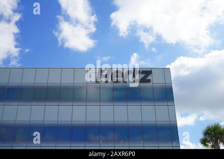 Estero, FL -30 JAN 2020 - Außenansicht des Hauptquartiers der Hertz Corporation mit Sitz in Florida, einem amerikanischen Autovermieter, der auch t besitzt Stockfoto