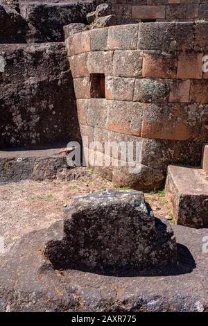 Inti Watana, Intiwatana, Chakana, Chacana, Inka-Kreuz, zitadelle der Ruinen von Pisac Tempelkomplex, Inka-Ruinen, Inka-Architektur, Peru Sacred Valley Peru Stockfoto