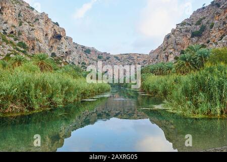 Landschaft aus der Lagune von Preveli, Teich, Crete, Griechenland Stockfoto