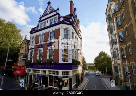 The Bridge Lounge, 186 Tooley Street, Bermondsey, Southwark, London, England. Stockfoto