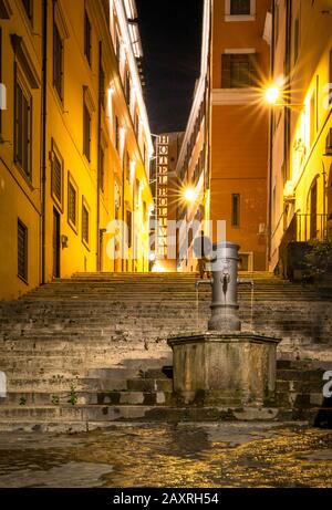 Gasse in Rom, Latium, Italien Stockfoto