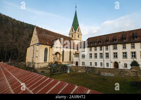 Unterschiedliche Sicht auf die Stift Blaubeuren im Winter Stockfoto