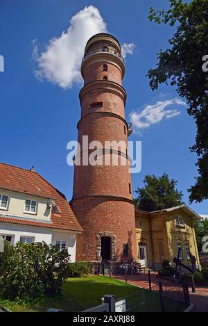 Europa, Deutschland, Schleswig-Holstein, Ostsee, Lübeck-Travemünde, Strand, Leuchtturm, ältester Leuchtturm Deutschlands von 1539, Stockfoto