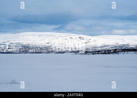 Schweden, Lappland, Berglandschaft, Licht und Schatten Stockfoto