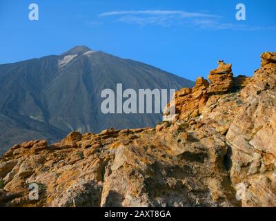 Mount Teide Spanisch: El Teide, Pico del Teide, Vulkan auf der Insel Tena auf den Kanarischen Inseln, Spanien Stockfoto