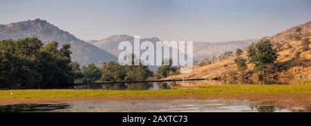 Indien, Rajasthan, Ranthambhore, Nationalpark, Zone 1, Panoramasee Padam Talao Stockfoto