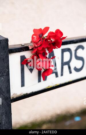 Bristol, Großbritannien, 13. Februar 2020. Ein Detail aus einem Stück Valentinstag inspirierte die Straßenkunst, die als neues Banksy-Werk in Barton Hill, Bristol, Großbritannien, gerüchteweise dargestellt wurde. Credit: Adam Gasson/Alamy Live News Stockfoto