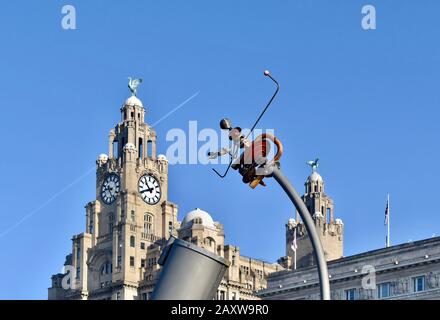 Himmel & Erde Denkmal für Jeremiah Horrocks in Liverpool. Stockfoto