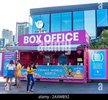 Pop-up-Zeitfenster für Fringe World 2020 in Yagan Square Perth WA Australien. Stockfoto