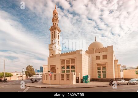 25. November 2019, Dubai, Vereinigte Arabische Emirate: AlSayed Mohammad Alhaschemi Masjid Moschee-Architektur in Dubai Stockfoto