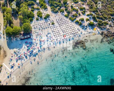 Beeindruckender Blick auf den Strand von sos aranzos Stockfoto