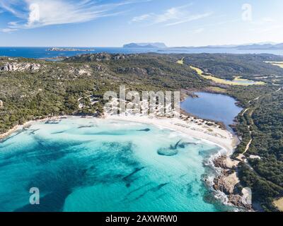 Blick auf den Strand Grande Pevero in Costa Smeralda, Nordsardinien, Porto Cervo Stockfoto