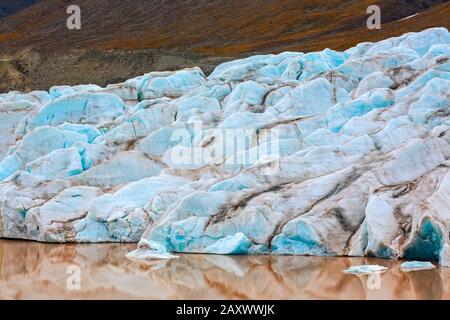 Erikbreen Glacier debouches in Liefdefjorden, Fjord in Haakon VII Land auf Spitzbergen/Spitzbergen, Norwegen Stockfoto