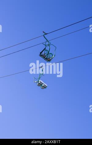 Skilift im einsamen Ferienort Bohinj, Kobla Stockfoto