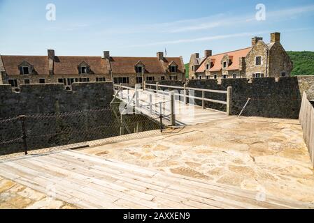 Fort Ticonderoga, Fort Headquarters, Steinmauern und Kanonen, New York State, USA Stockfoto