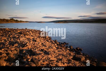 Sonnenuntergang über Loch Shin, West Sninness Stockfoto