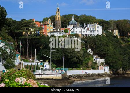 Portmeirion Dorf Stockfoto