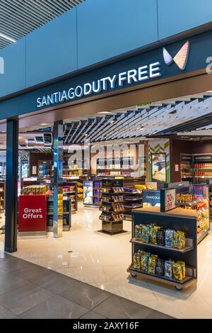 Zollfreies Einkaufen auf dem Flughafen Santiago de Chile (internationaler Flughafen Arturo Merino Benítez) Santiago, Hauptstadt von Chile, Südamerika Stockfoto