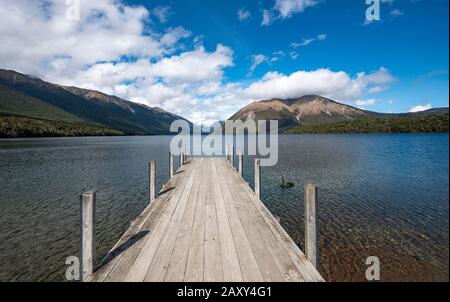 Anlegesteg am Lake Rotoiti, Nelson Lakes National Park, Tasman District, South Island, Neuseeland Stockfoto