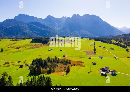 Buckelwiesen bei Mittenwald, Karwendelgebirge, Werdenfelser Land, Oberbayern, Bayern, Deutschland Stockfoto