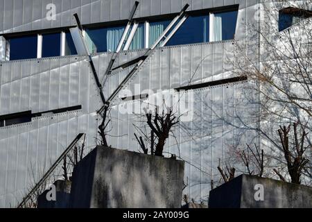 Berlin, Deutschland. Februar 2020. Die Fassade des Neubaus des Jüdischen Museums. Kredit: Soeren Stache / dpa-Zentralbild / ZB / dpa / Alamy Live News Stockfoto