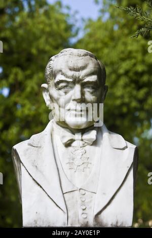 Franz Lehar-Denkmal in Bad Ischl, Oberösterreich, Österreich, Europa - Franz Lehar-Denkmal in Bad Ischl, Oberösterreich, Österreich, E Stockfoto