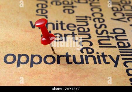 Push Pin auf Opportunity Text Stockfoto