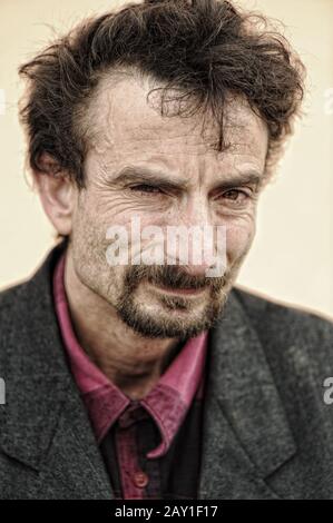 Porträt von Rough Face man, hispanisch, lateinamerikanisch Stockfoto