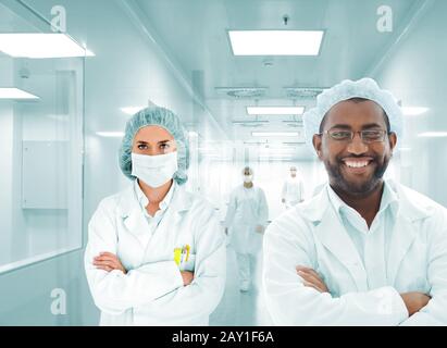 Gruppe von Ärzten im Krankenhaus Stockfoto