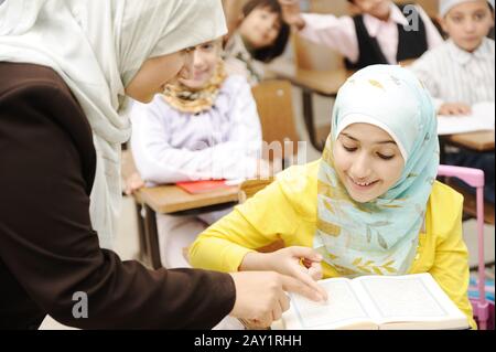 Bildungsaktivitäten im Klassenzimmer in der Schule Stockfoto