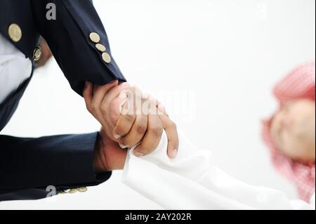 Nahaufnahme von Geschäftsleuten Händeschütteln über einen deal Stockfoto