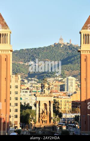 Blick auf die Plaza Espanya von Montjuic in Barcelona, Spanien Stockfoto