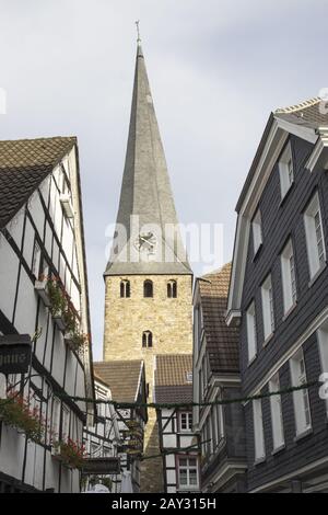 Steinhagen und Kirche Sankt Georg in Hattingen, Ge Stockfoto