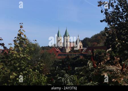 Freyburg, Deutschland. September 2018. Blick auf die Stadtkirche St. Marien, erbaut im 13. Jahrhundert. Kredit: Stephan Schulz / dpa-Zentralbild / ZB / dpa / Alamy Live News Stockfoto