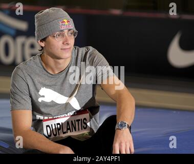 Glasgow, Großbritannien. Februar 2020. Mondo Duplantis (SWE) heute bei einem Fotokall vor dem Ereignis. Mondo Duplantis - SWE (Pole Vault) • Immer Noch nur 20 Jahre alt, Duplantis ist amtierender Europameister und Silbermedaillengewinner der Welt • Duplantis hält die Juniorinnen der Welt (unter 20) Rekord mit einer Marke von 6,05 • Das Kunststück sah, dass er den EM-Rekord brach und nur der sechste Mann in der Geschichte wurde, um diese Marke (Foto von Alex Todd / Sports Press Photo) zu löschen Credit: SPP Sport Press Photo. /Alamy Live News Stockfoto