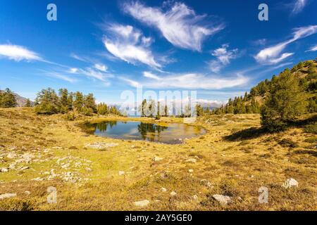 Kleiner Zocchesee - Orobie Alps - Sondrio (IT) - im Hintergrund Mount Disgrazia Stockfoto