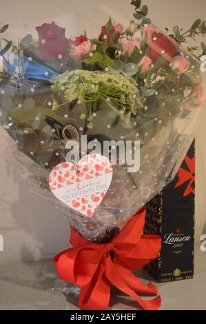 Bouquet und Lanson Champagne Stockfoto