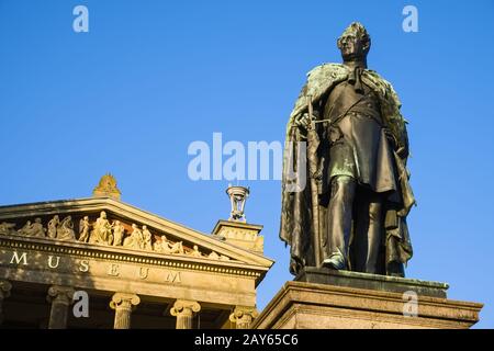 Denkmal Großfürst Paul Friedrich vor dem Museum Schwerin, Mecklenburg-Vorpommern, Germa Stockfoto