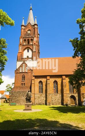 Denkmal von Paul Gerhardt vor St. Moritz Kirche, Mittenwalde, Brandenburg, Deutschland Stockfoto